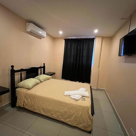 La Cubana Hotel & Suites Колон Экстерьер фото